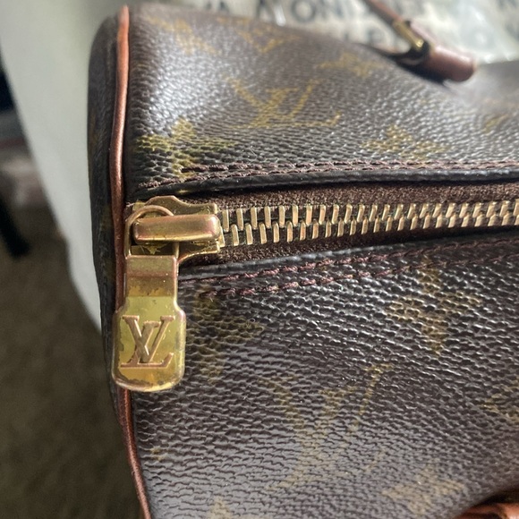 Louis Vuitton Monogram Papillon 30 Handbag - Picture 7 of 14